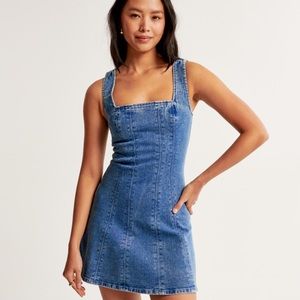 Brand new Womens Abercrombie Jean dress